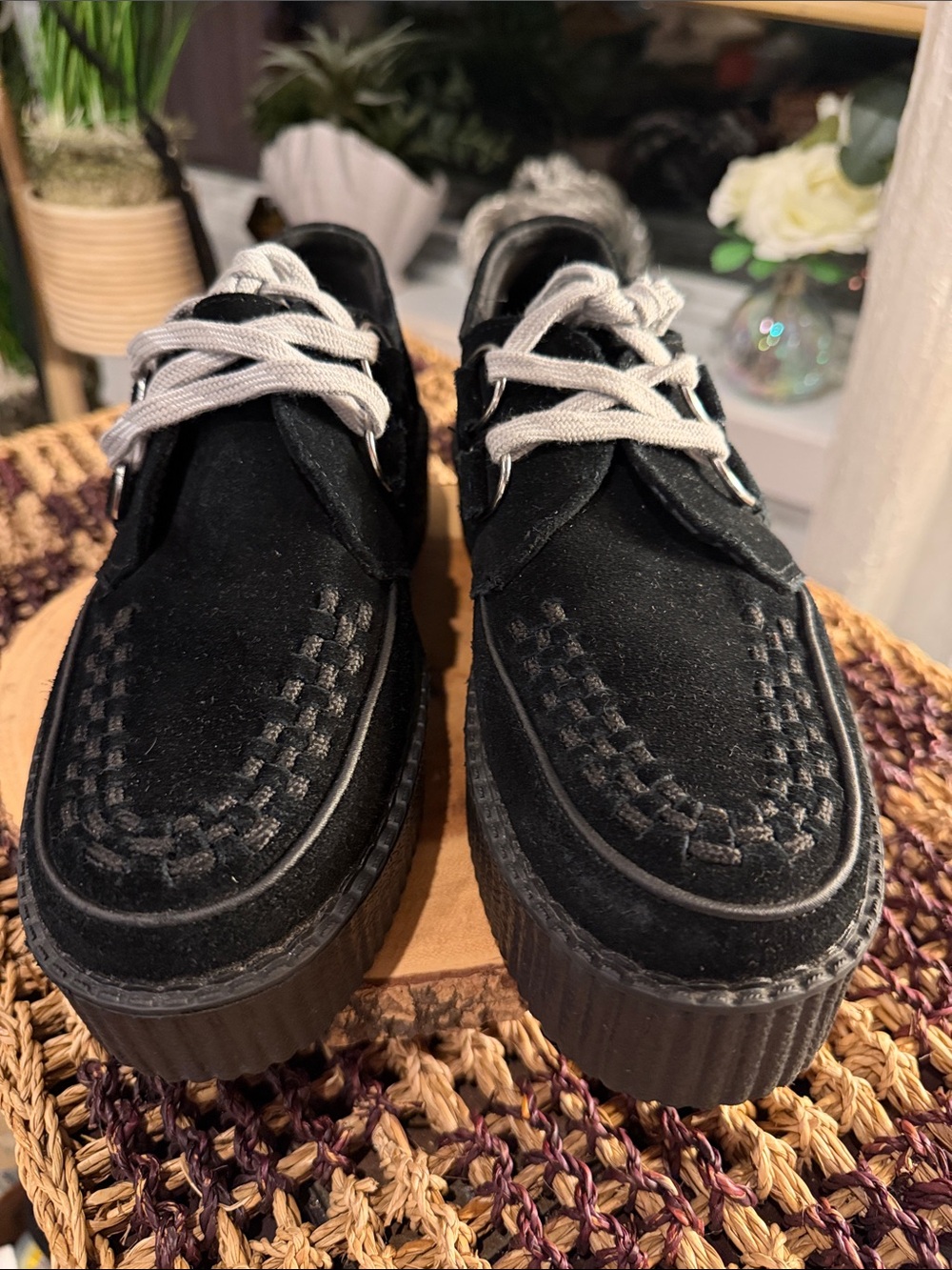 T.U.K. Black Suede Viva Mondo Creepers Platform Shoes Women’s 7 Men’s 5 - Picture 2 of 8
